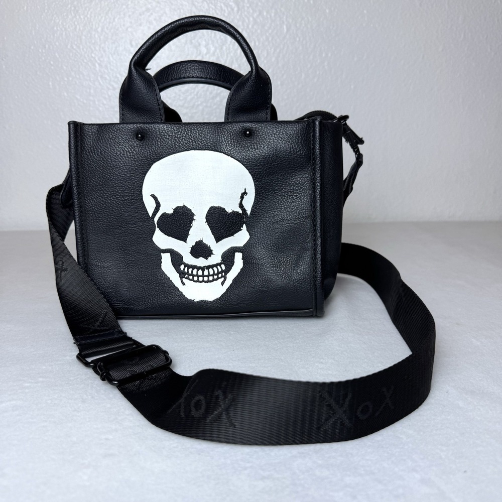 Betsey Johnson Deboss Skull Mini Tote Black Crossbody Bag Purse Goth Punk Heart